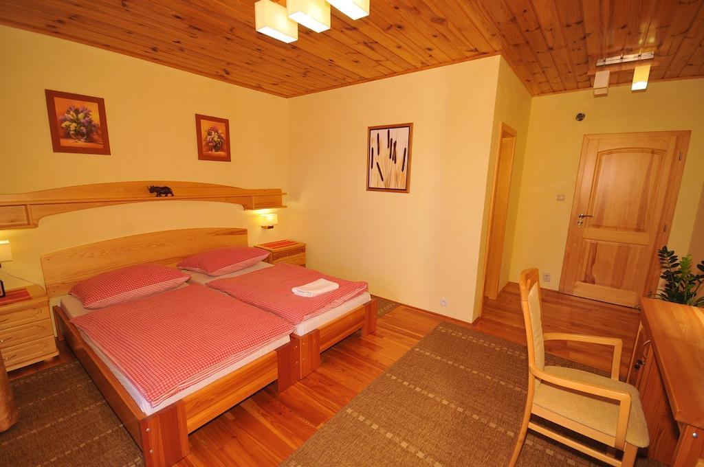 Penzion Tri Klasy Nova Lesna Exterior photo